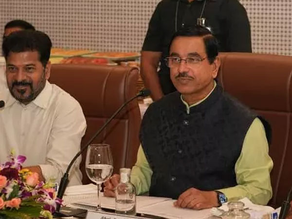 Implement Telangana's Fine Rice Scheme Across India: Revanth to Joshi