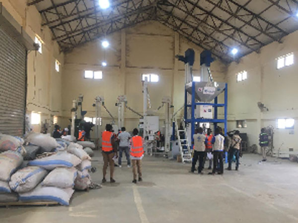 Millers in northern Ghana receive rice production boost from WFP