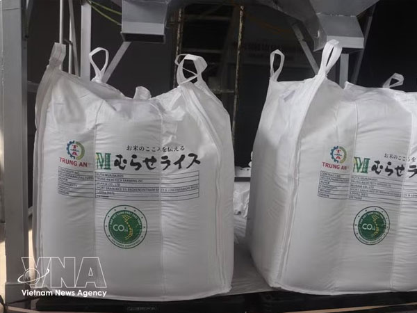 70,000 tonnes of rice granted “Low-emission Green Vietnamese Rice” label