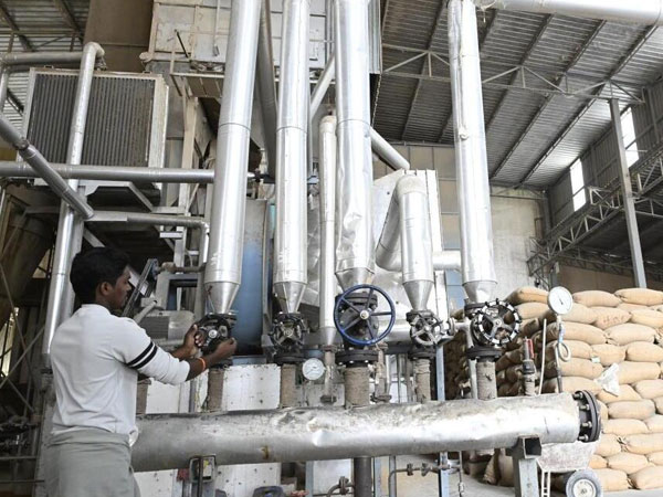 Fuel price hike: rice and oil producers in Kangayam are on a wait-and-watch mode