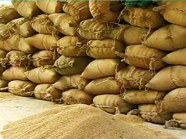 Farmers Upset as Boiled Rice Paddy Procurement Stalled