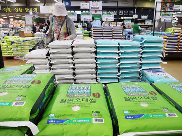Gov't to take some rice off market to stabilize prices
